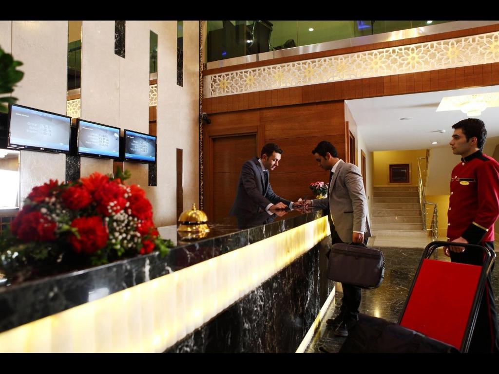Revag Palace Hotel photo 3