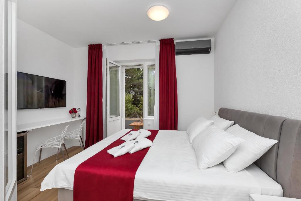 Luxury Rooms Paradise Garden photo 4