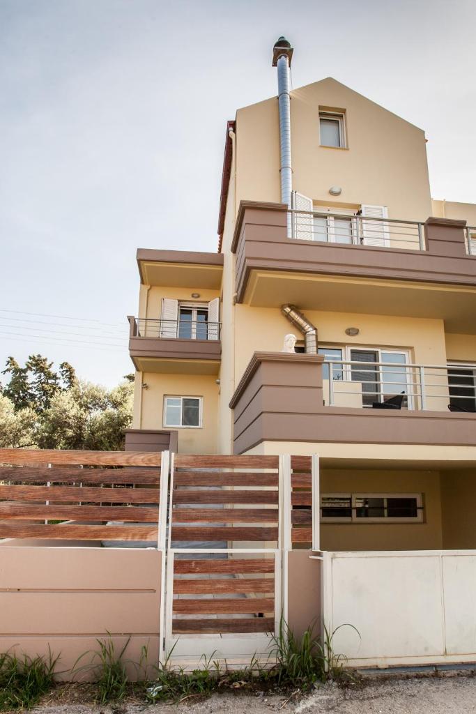 Thomis Beach House photo 2