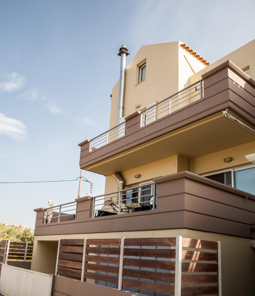 Thomis Beach House photo 1