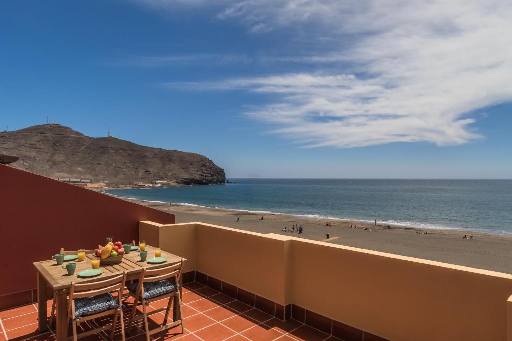Ocean View Penthouse photo 3