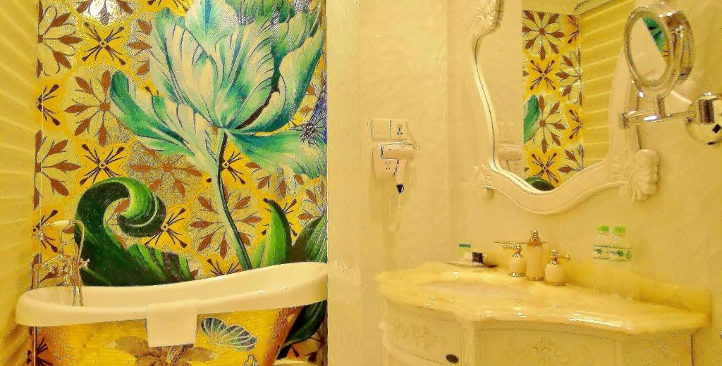 Tuong Vi hotel Saigon