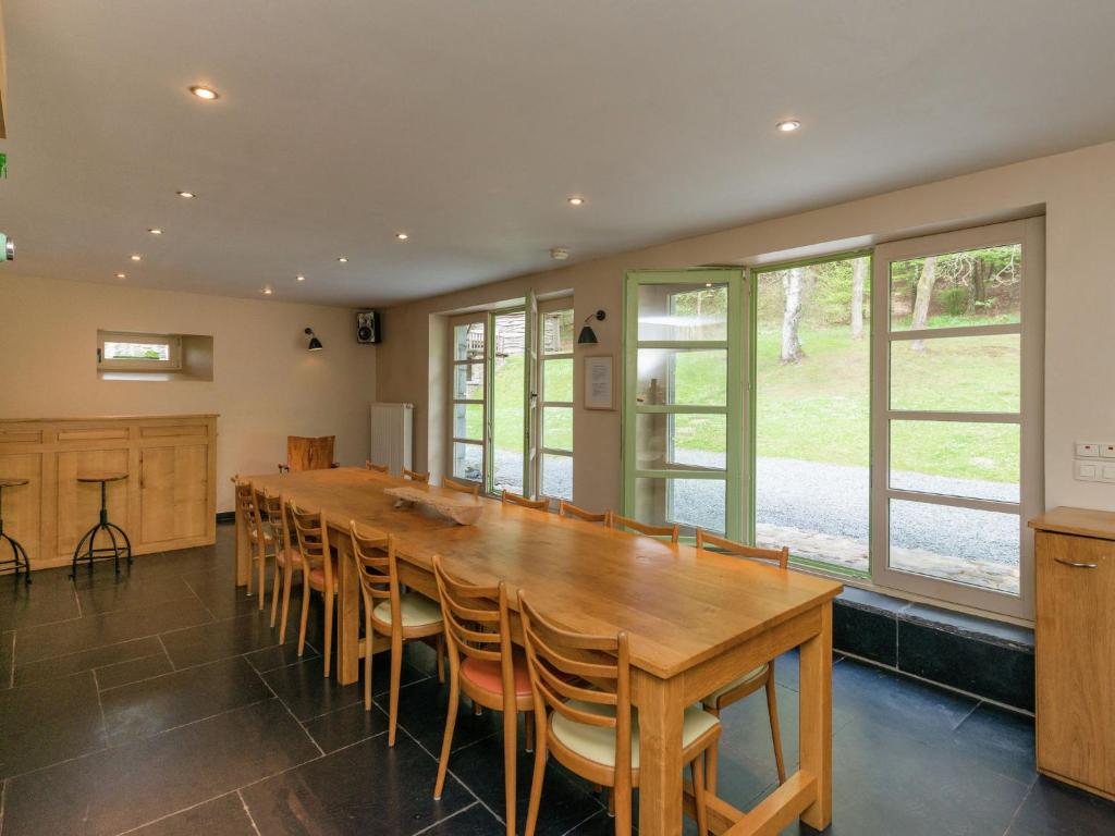 Beautiful holiday home in Redu with whirlpool photo 2