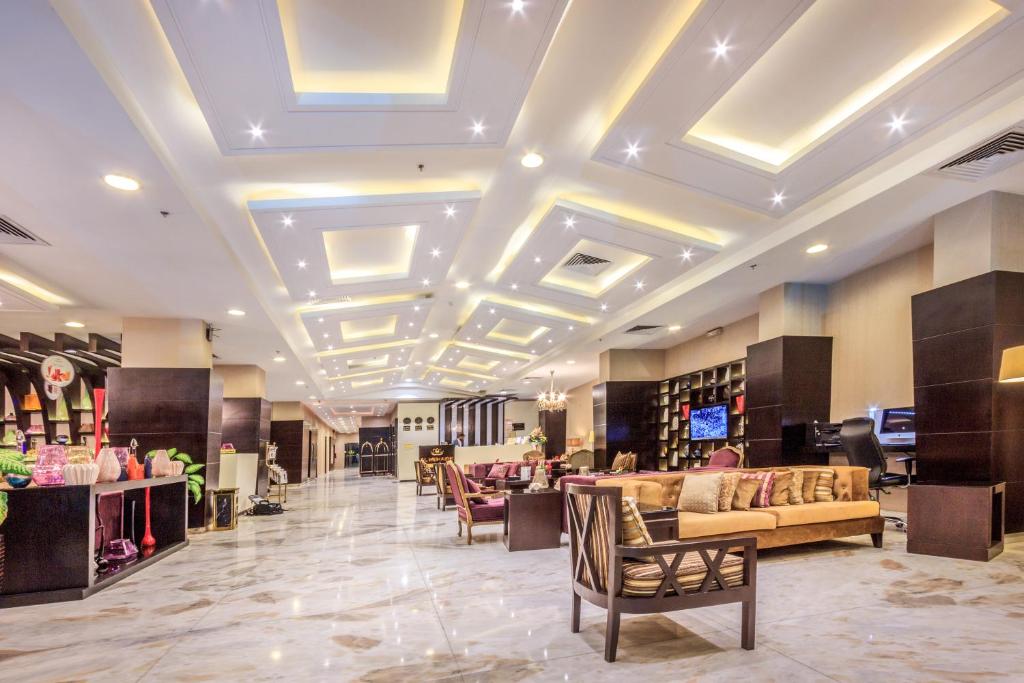 Al Muhaidb Down Town - King Fahd Road photo 2