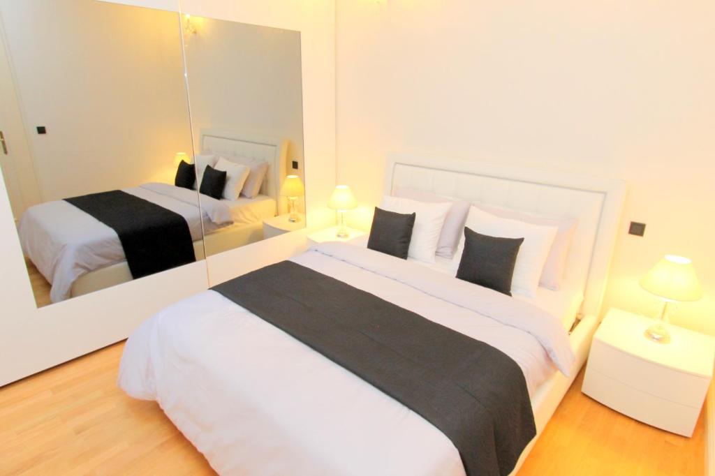 Luxury apartments Krocínova Room Type - Apartment with Terrace