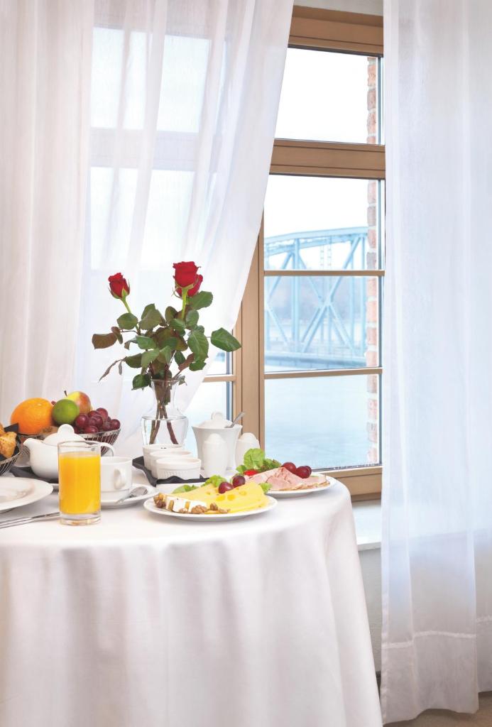 Двухместный (Двухместный номер Делюкс с 1 кроватью), Hotel Bulwar