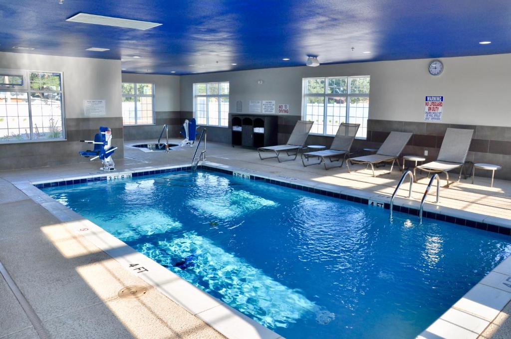 Microtel Inn & Suites by Wyndham Lubbock photo 1
