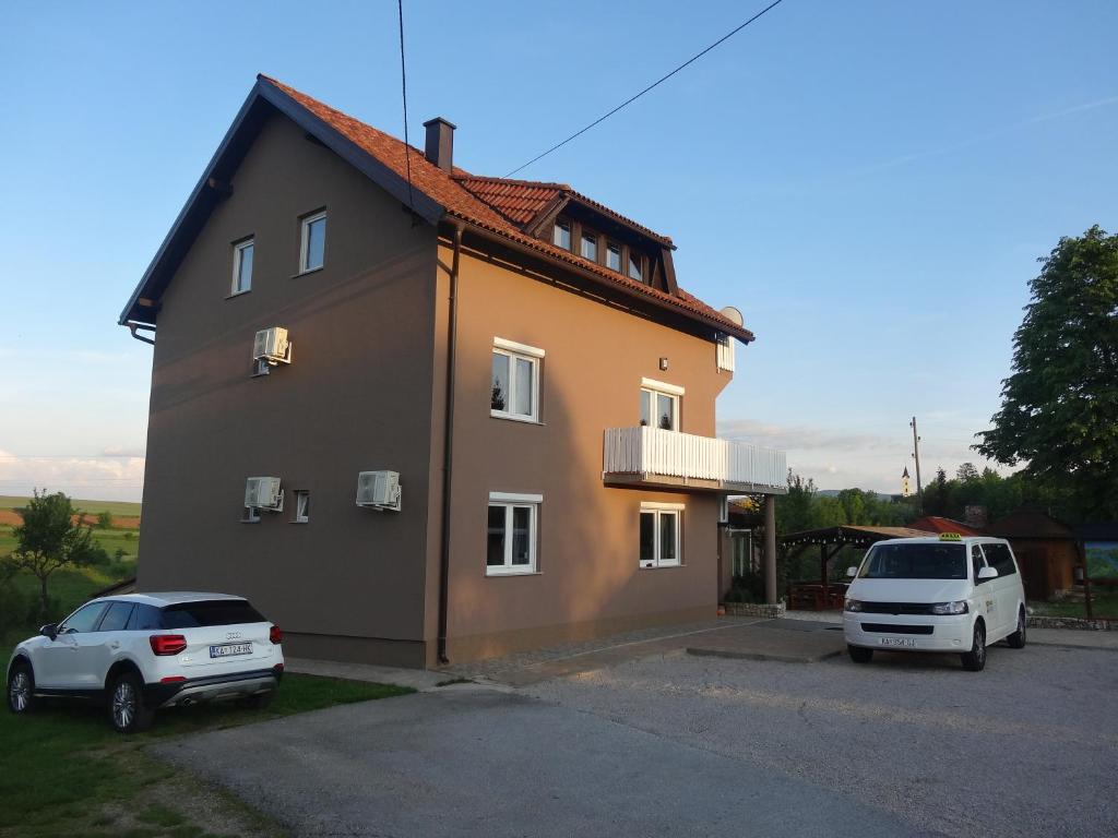 Apartments and Rooms Kristina photo 2