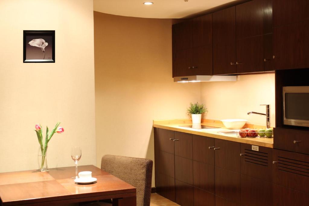 Safir Fintas Kuwait Hotel Room Type - One Bedroom Apartment