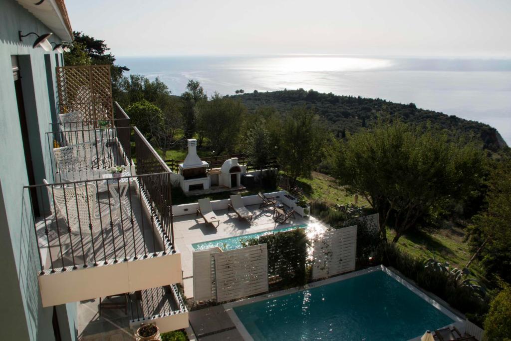 Yades Villas photo 4