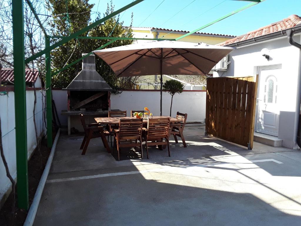 Zaton Apartmani M. Ilesh photo 2