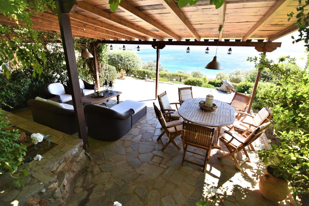 Blue Bay View - Beach House photo 4