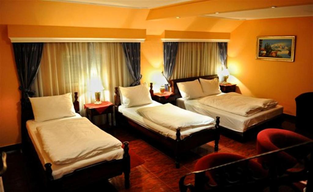 Трехместный (Трехместный номер), Hotel Evropa