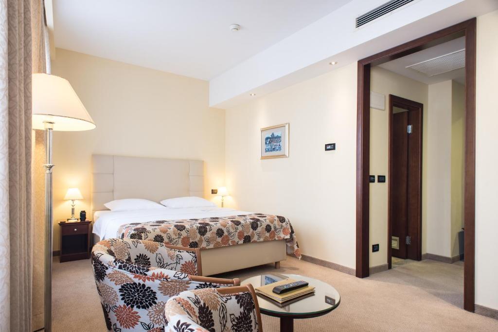 Двухместный (Номер Делюкс с кроватью размера «king-size»), Hotel Dubrovnik