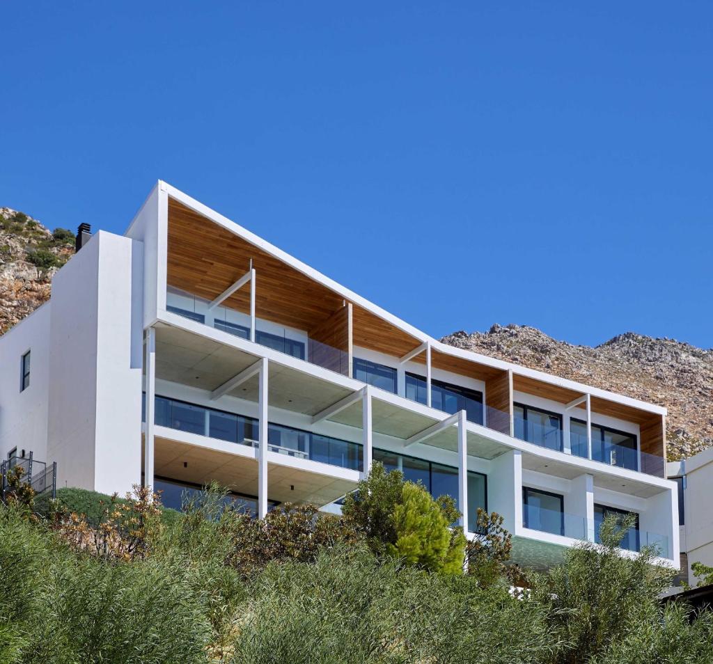 22 Protea for Luxury Living, 6 bedroom sleeps 12