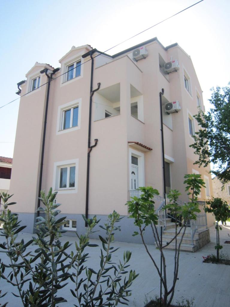 M&B guest house Srima photo 2