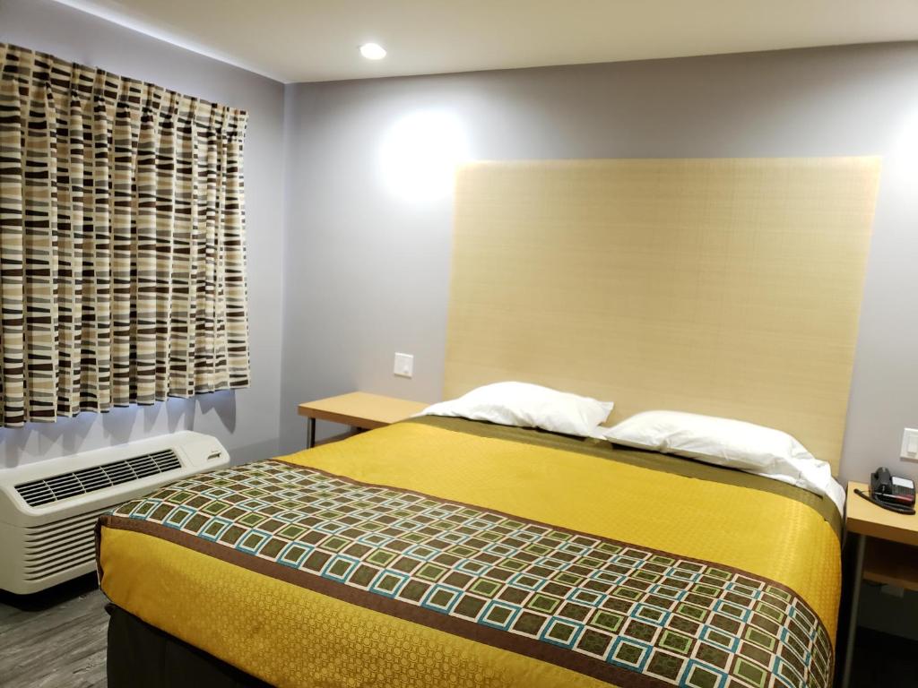Двухместный (Номер с кроватью размера «king-size»), Regal Inn