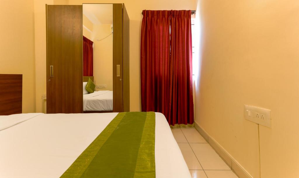 Двухместный ([Sanitized] Superior Double Room), Treebo Mel's Suites