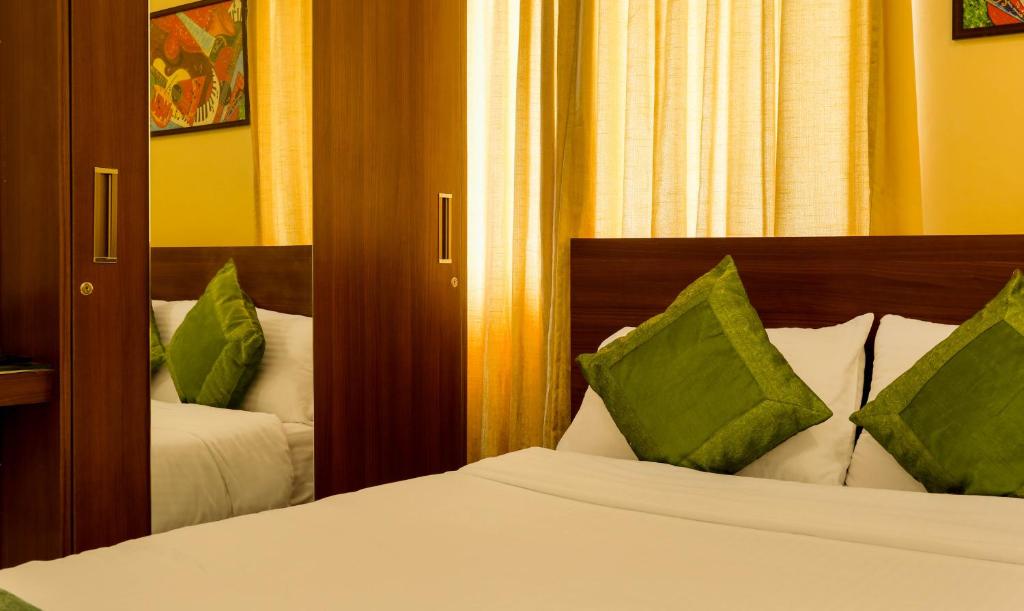 Двухместный ([Sanitized] Superior Double Room), Treebo Mel's Suites