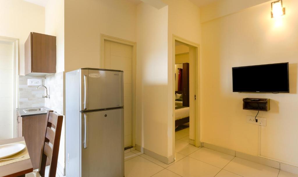 Двухместный ([Sanitized] Superior Double Room), Treebo Mel's Suites