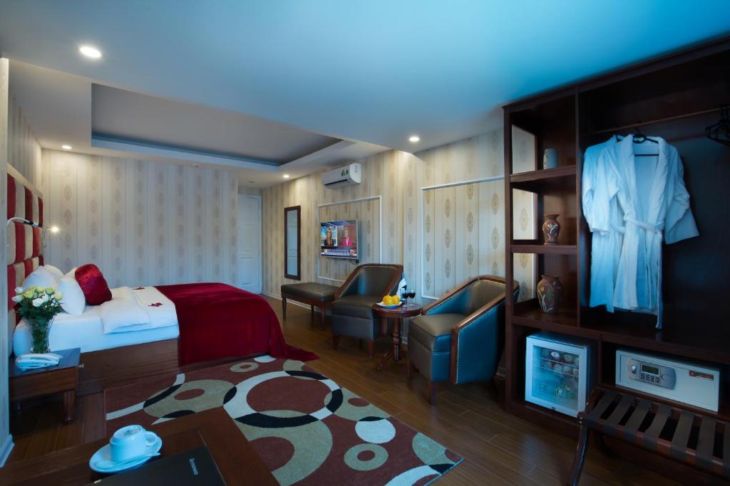 Lavender Old Quarter Hotel