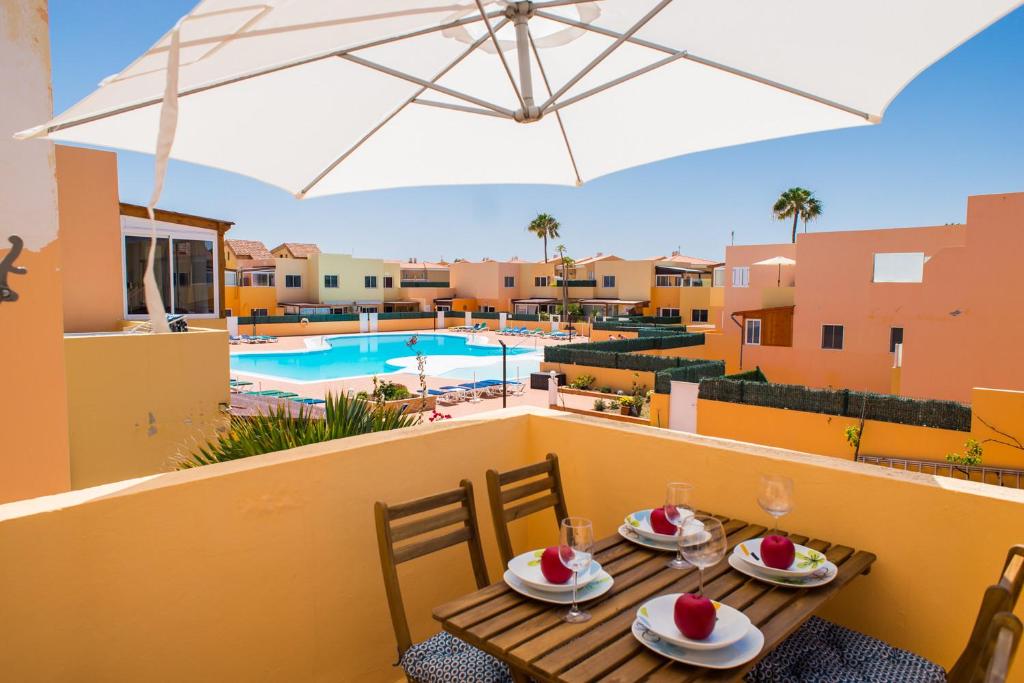 Apartment Delfines Sand Corralejo By Holidays Home photo 1