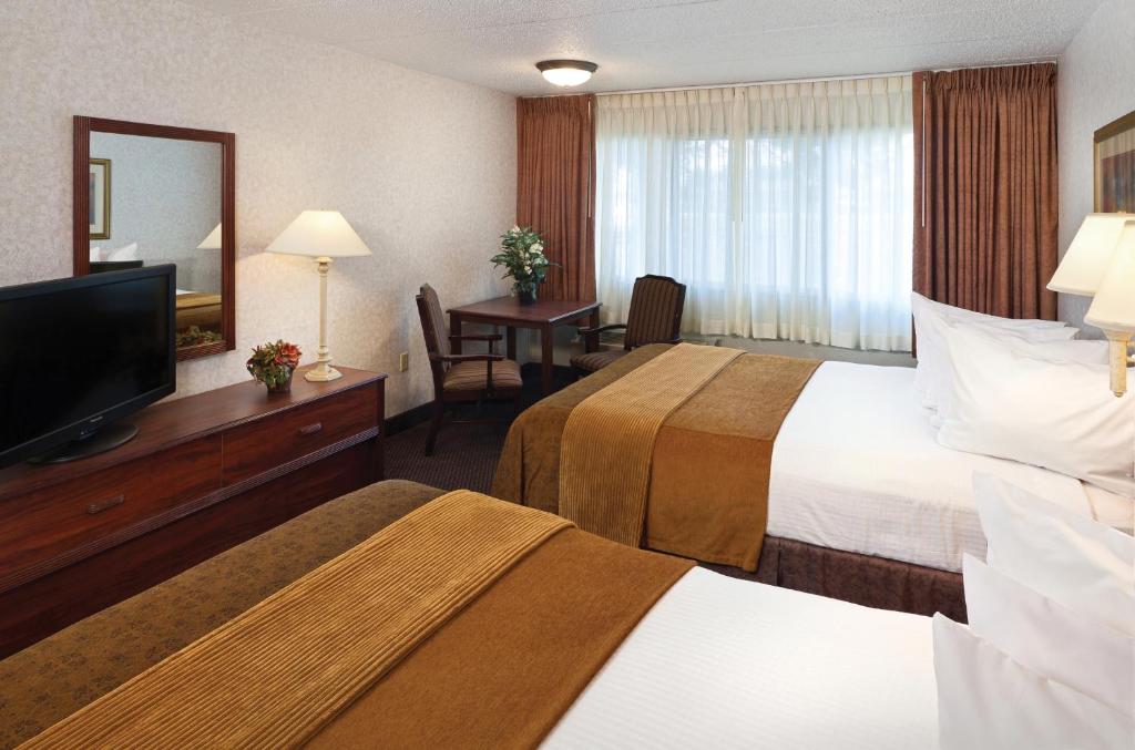 AmericInn by Wyndham Watertown - Tap to explore photos