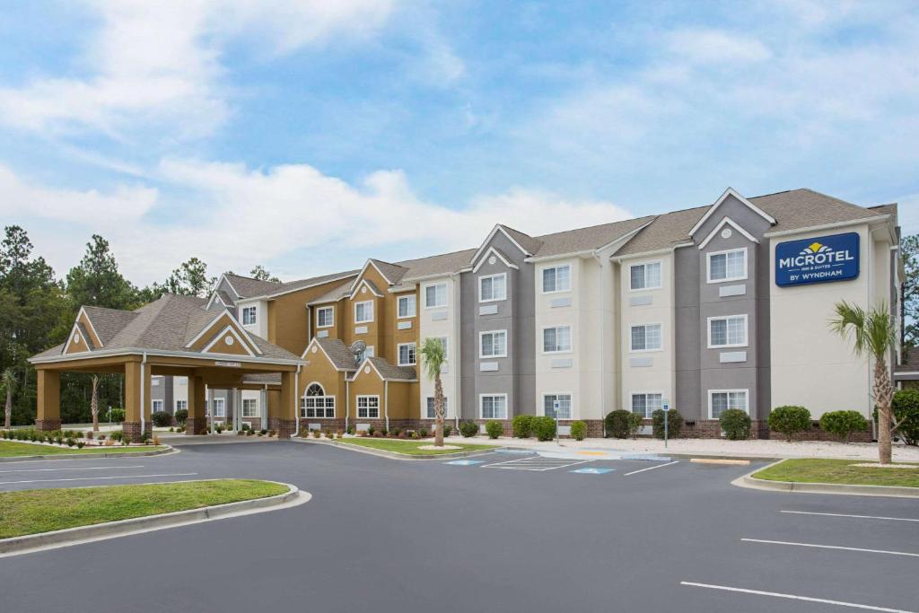 Microtel Inn & Suites by Wyndham Walterboro photo 1