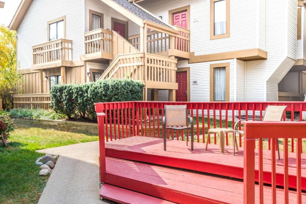 Hawthorn Extended Stay by Wyndham Dayton image