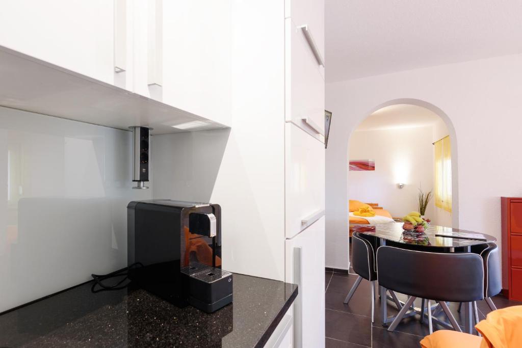 Studio Apartment Maslina photo 4