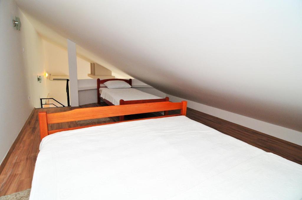 Апартаменты (Двухуровневые апартаменты), Apartments Pean