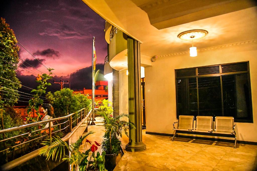 Sri Krishna Bhavan Hotel Hatton photo 4