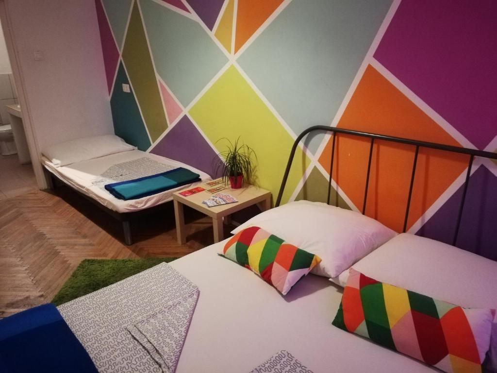 Трехместный (Трехместный номер с собственной ванной комнатой), Unity Hostel at Udvarom