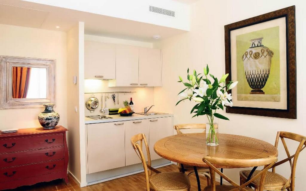 Апартаменты (Апартаменты с 1 спальней), Appartements Caumartin 64