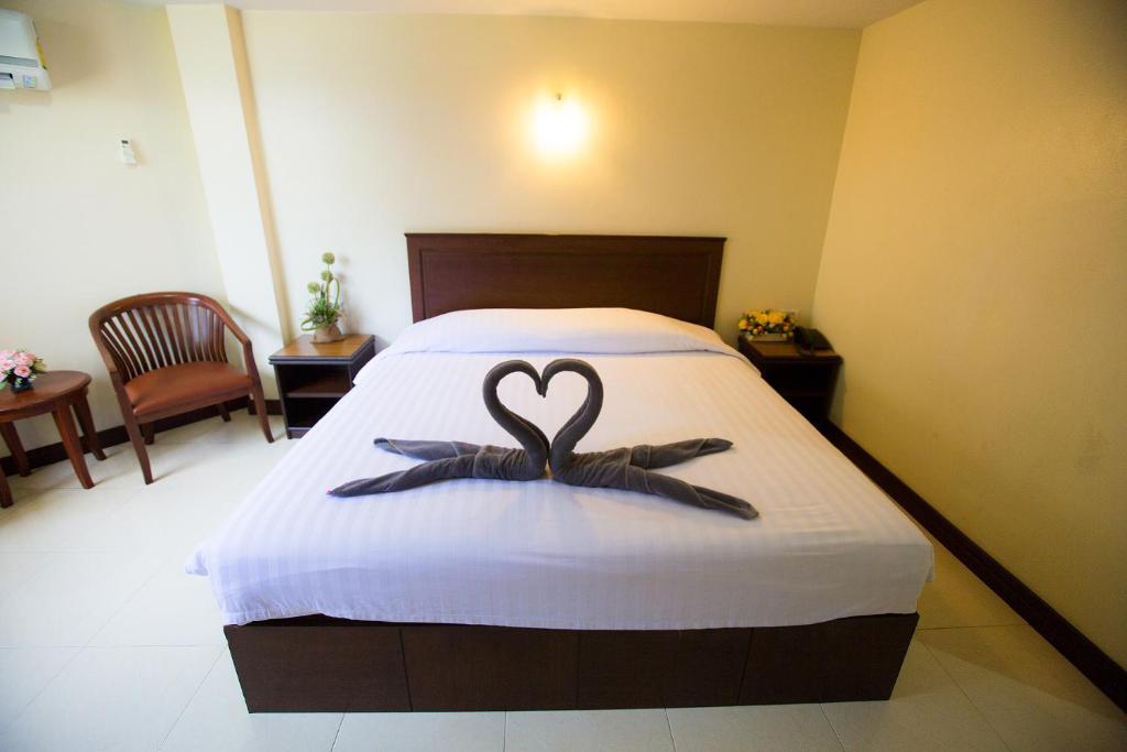 Двухместный (Улучшенный двухместный номер с 1 кроватью), Отель Twin Palms Resort
