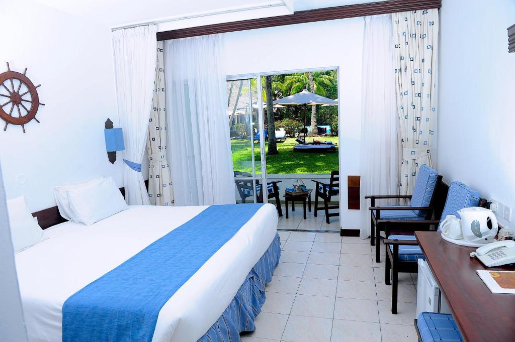 Voyager Beach Resort photo 1