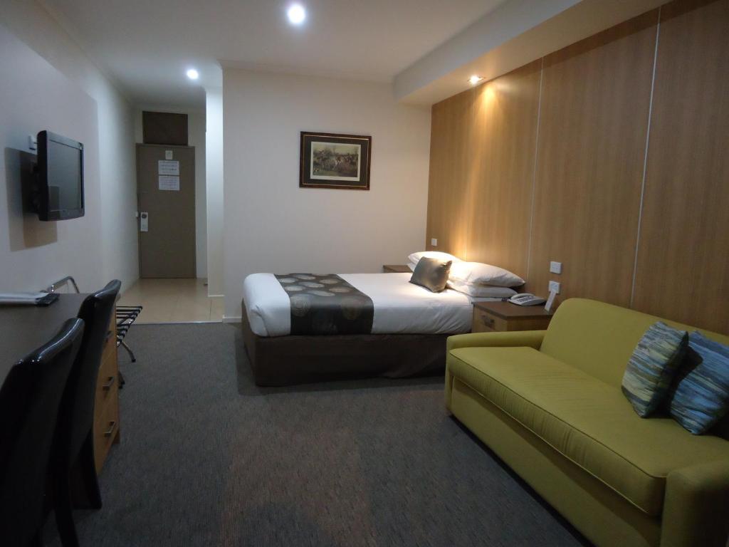 Albury Regent Motel - Tap to explore photos