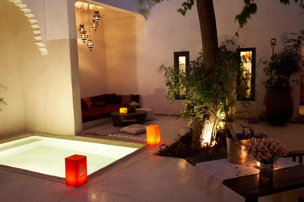 Riad Davia photo 3