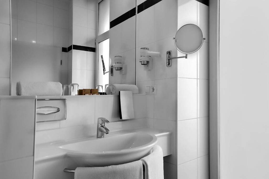 Трехместный (Трехместный номер), Clarion Collection Hotel Frankfurt City Center