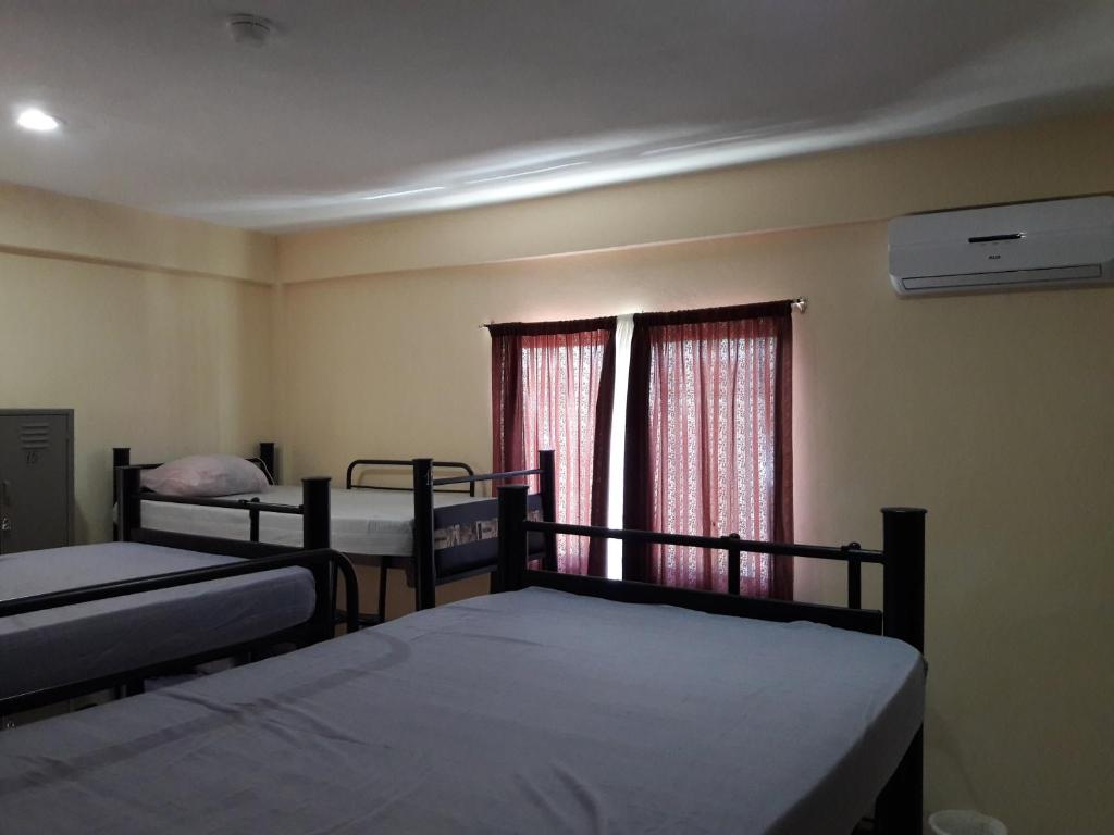 Семейный (Cемейный номер с собственной ванной комнатой), Hostel Alme