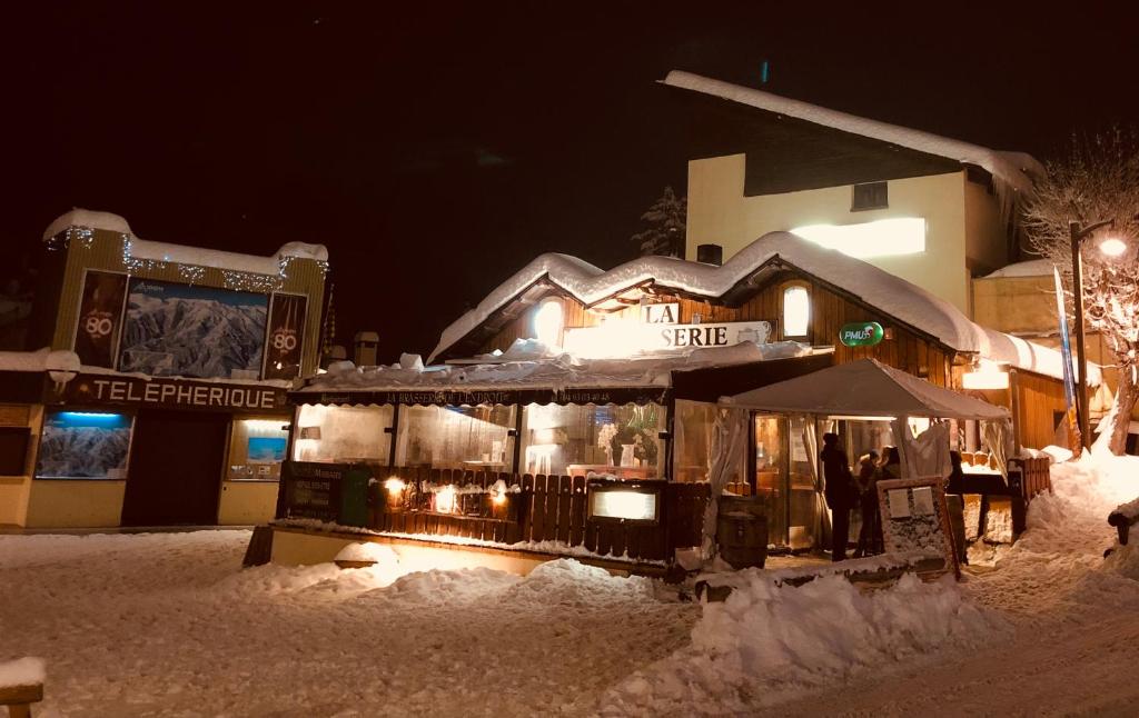 Hotel Edelweiss photo 1