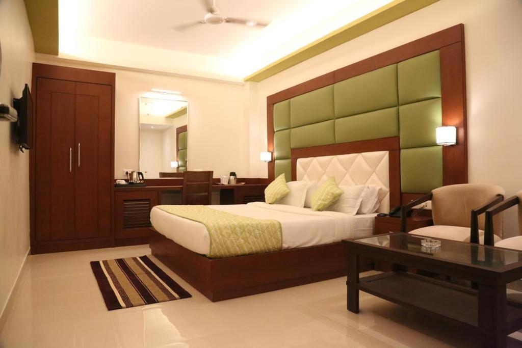 Двухместный (Двухместный номер Делюкс с 1 кроватью), Hotel Varanasi Inn