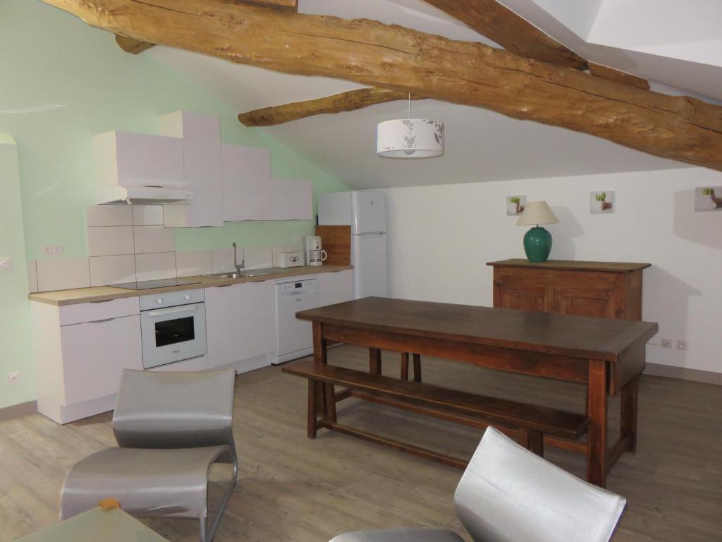 Gîtes Dans une Maison d'hôtes "Lieu Dit Cruzel" photo 3