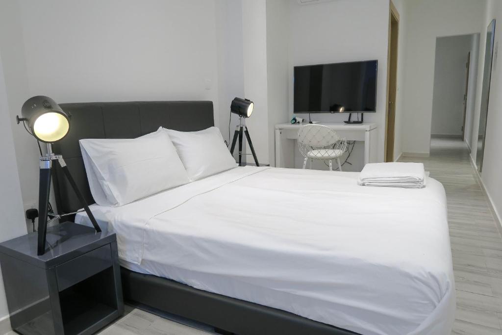 Comfy Studio 5 by ReCharge photo 4