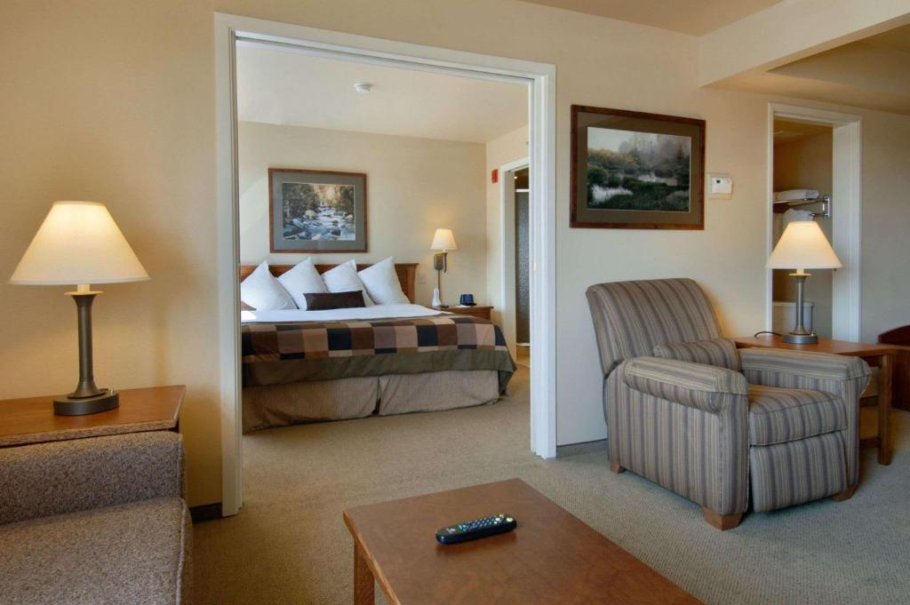 Wingate by Wyndham Greenwood Village/Denver Tech image