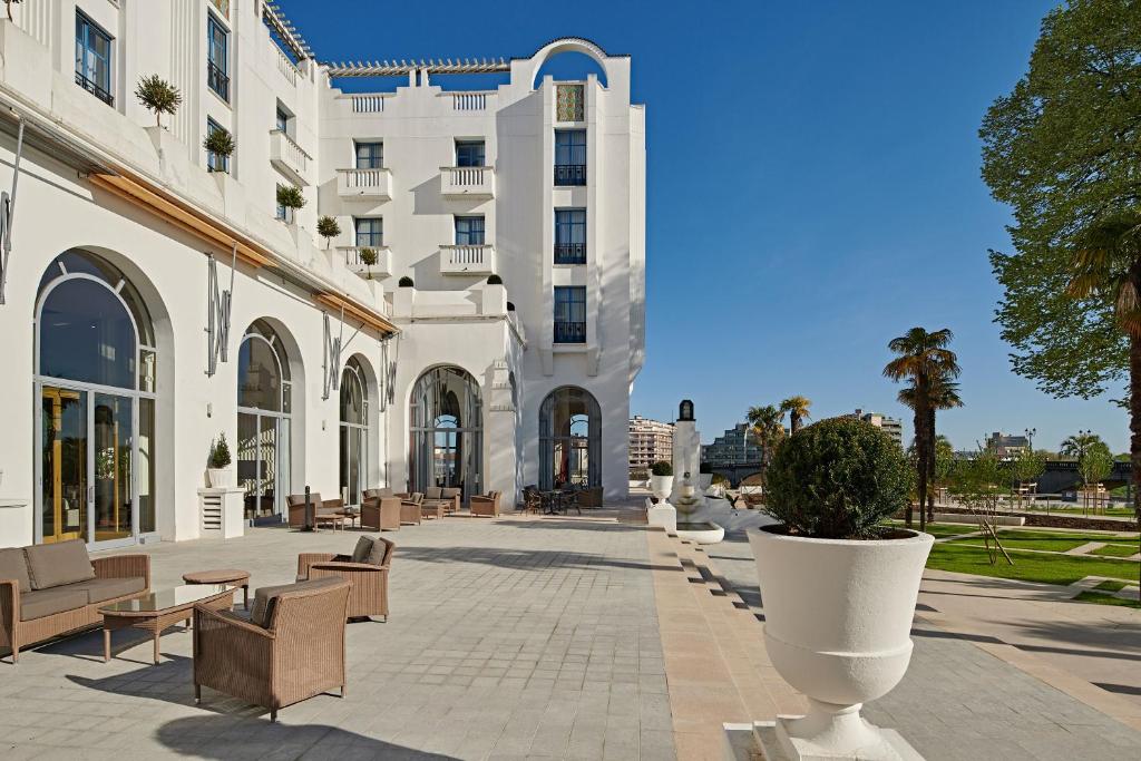 Hotel & Spa Vacances Bleues Le Splendid photo 1