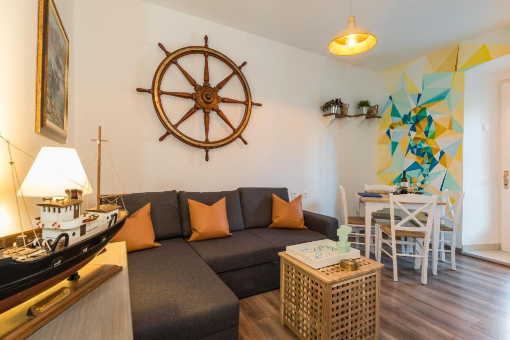 Skipper Suites photo 3