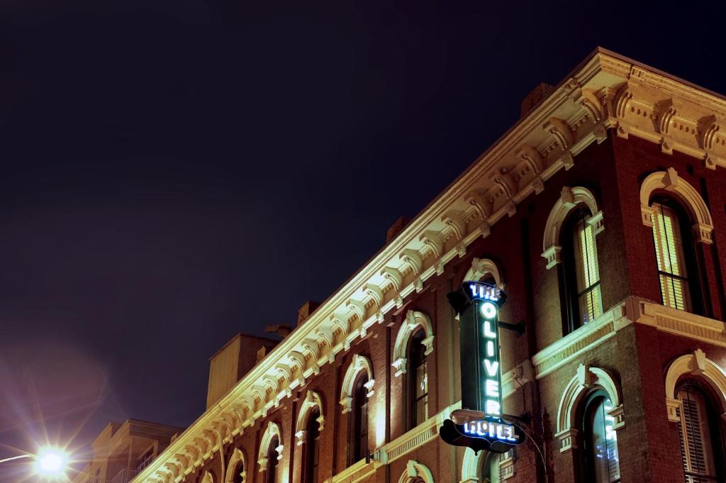 The Oliver Hotel image