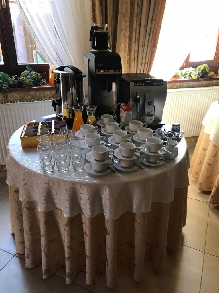 Hotel Restauracja Willa Radwan photo 3