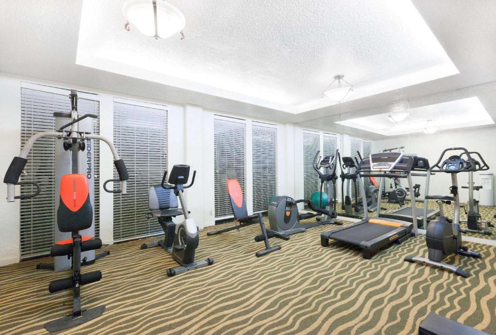 Hawthorn Extended Stay by Wyndham Richardson photo 4